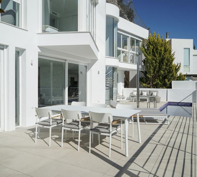 NEW LUXURY VILLA IN ALTEA