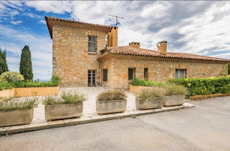 House for sale in Côté d'Azur France